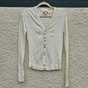 We the Free pastel yellow long sleeve layering henley tee with grommet detail XS